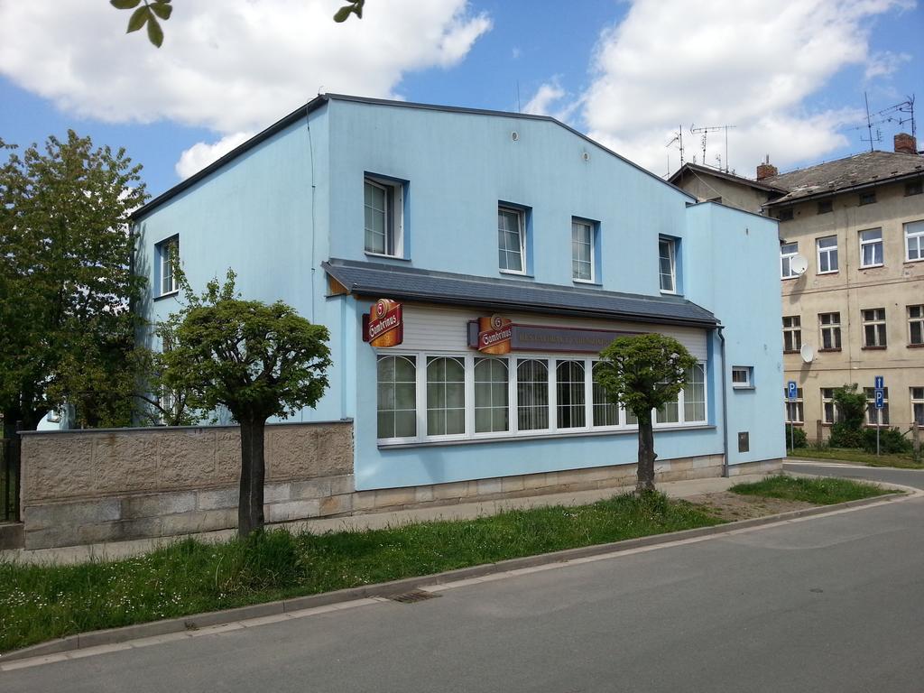 Klub U Namornika Dvur Kralove nad Labem Exterior photo